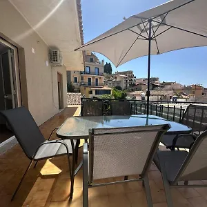 https://we-home.taorminaitalyhotels.com